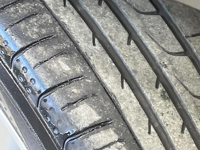 アルトラパン Fリミテッド 禁煙車 純正8型ナビ バックカメラ 衝突軽減装置 シートヒーター スマートキー ETC HIDヘッド 車線逸脱警報 オートライト オートエアコン 14インチAW CD/DVD再生 フルセグ(30枚目)