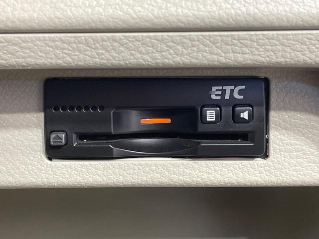 アルトラパン Fリミテッド 禁煙車 純正8型ナビ バックカメラ 衝突軽減装置 シートヒーター スマートキー ETC HIDヘッド 車線逸脱警報 オートライト オートエアコン 14インチAW CD/DVD再生 フルセグ(39枚目)