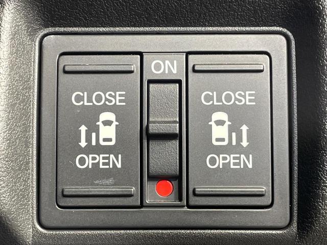 N-BOXカスタム コーディネートスタイル 両側電動ドア 純正8インチナビ バックカメラ 衝突被害軽減システム レーダークルーズ 禁煙車 ハーフレザーシート ドラレコ コーナーセンサー スマートキー LEDヘッド 車線逸脱警報 オートライト(7枚目)