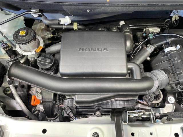 N-BOXカスタム コーディネートスタイル 両側電動ドア 純正8インチナビ バックカメラ 衝突被害軽減システム レーダークルーズ 禁煙車 ハーフレザーシート ドラレコ コーナーセンサー スマートキー LEDヘッド 車線逸脱警報 オートライト(18枚目)