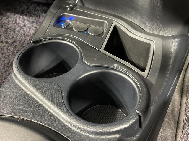 アクア S 純正SDナビ バックカメラ 衝突被害軽減システム 禁煙車 ドラレコ ビルトインETC オートハイビーム 車線逸脱警報 オートエアコン Bluetooth 地デジ(44枚目)