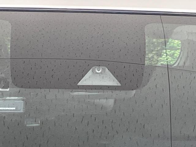 ノート ｅ－パワー　Ｘ　純正ＳＤナビ　全周囲カメラ　衝突被害軽減システム　禁煙車　ドラレコ　コーナーセンサー　スマートキー　ＥＴＣ　車線逸脱警報　オートライト　オートエアコン　純正オプション１４インチＡＷ　Ｂｌｕｅｔｏｏｔｈ（5枚目）