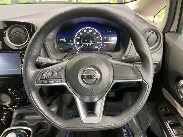 ノート ｅ－パワー　Ｘ　純正ＳＤナビ　全周囲カメラ　衝突被害軽減システム　禁煙車　ドラレコ　コーナーセンサー　スマートキー　ＥＴＣ　車線逸脱警報　オートライト　オートエアコン　純正オプション１４インチＡＷ　Ｂｌｕｅｔｏｏｔｈ（11枚目）