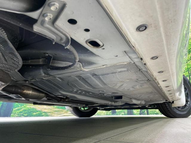 ノート ｅ－パワー　Ｘ　純正ＳＤナビ　全周囲カメラ　衝突被害軽減システム　禁煙車　ドラレコ　コーナーセンサー　スマートキー　ＥＴＣ　車線逸脱警報　オートライト　オートエアコン　純正オプション１４インチＡＷ　Ｂｌｕｅｔｏｏｔｈ（23枚目）