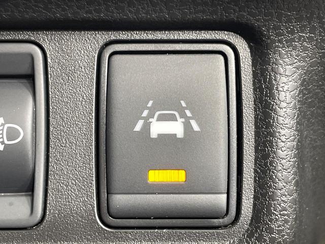 ノート ｅ－パワー　Ｘ　純正ＳＤナビ　全周囲カメラ　衝突被害軽減システム　禁煙車　ドラレコ　コーナーセンサー　スマートキー　ＥＴＣ　車線逸脱警報　オートライト　オートエアコン　純正オプション１４インチＡＷ　Ｂｌｕｅｔｏｏｔｈ（54枚目）