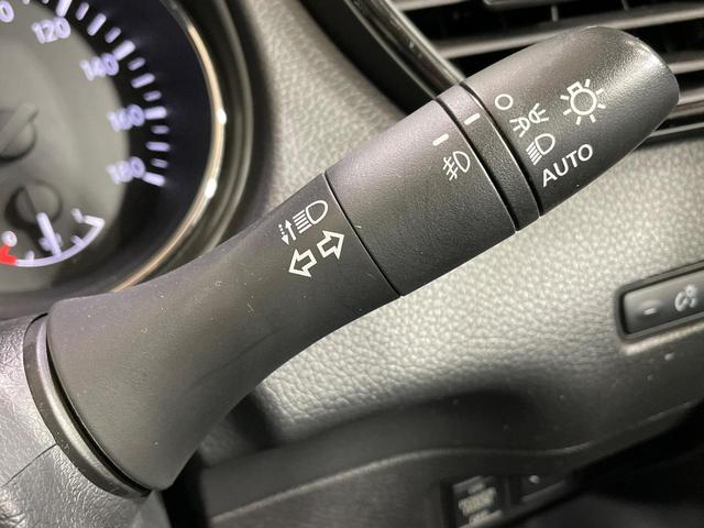 エクストレイル 20X 純正9型ナビ 全周囲カメラ 衝突軽減装置 禁煙車 電動リアゲート ドラレコ スマートキー LEDヘッド ETC オートハイビーム オートライト デュアルエアコン 純正18インチアルミ(55枚目)