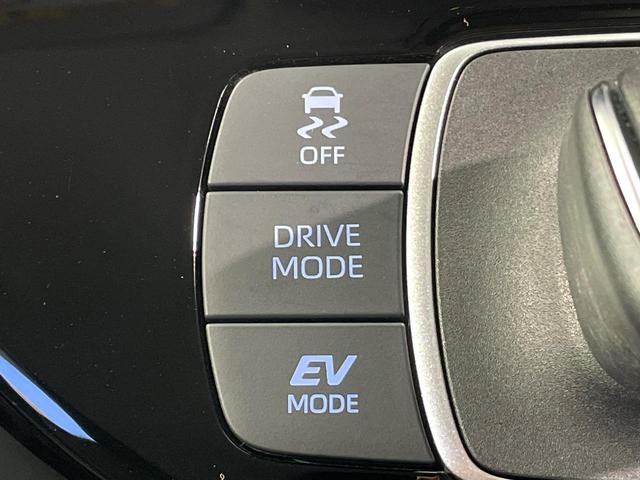 アクア Z 純正10.5型ディスプレイ バックカメラ 衝突軽減装置 レーダークルーズ 禁煙車 ドラレコ コーナーセンサー スマートキー LEDヘッド オートハイビーム 車線逸脱警報 オートライト オートエアコン(52枚目)