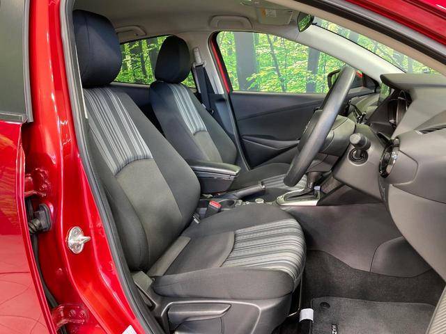 MAZDA2 15S スマートエディション 純正ナビ 全周囲カメラ 衝突軽減装置 禁煙車 前後ドラレコ コーナーセンサー スマートキー LEDヘッド ETC オートハイビーム ブラインドスポットモニター 車線逸脱警報 オートライト(8枚目)