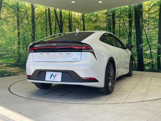 プリウス Ｇ　バックカメラ　衝突軽減　純正８インチディスプレイオーディオ　レーダークルーズ　禁煙車　ドラレコ　コーナーセンサー　スマートキー　ＬＥＤヘッド　ＥＴＣ　オートハイビーム　車線逸脱警報　オートライト（17枚目）