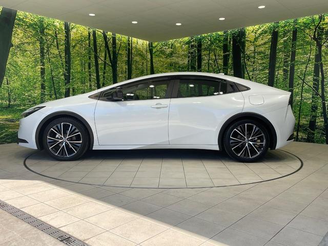 プリウス Ｇ　バックカメラ　衝突軽減　純正８インチディスプレイオーディオ　レーダークルーズ　禁煙車　ドラレコ　コーナーセンサー　スマートキー　ＬＥＤヘッド　ＥＴＣ　オートハイビーム　車線逸脱警報　オートライト（25枚目）