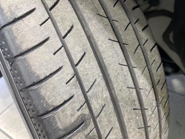 プリウス Ｇ　バックカメラ　衝突軽減　純正８インチディスプレイオーディオ　レーダークルーズ　禁煙車　ドラレコ　コーナーセンサー　スマートキー　ＬＥＤヘッド　ＥＴＣ　オートハイビーム　車線逸脱警報　オートライト（31枚目）