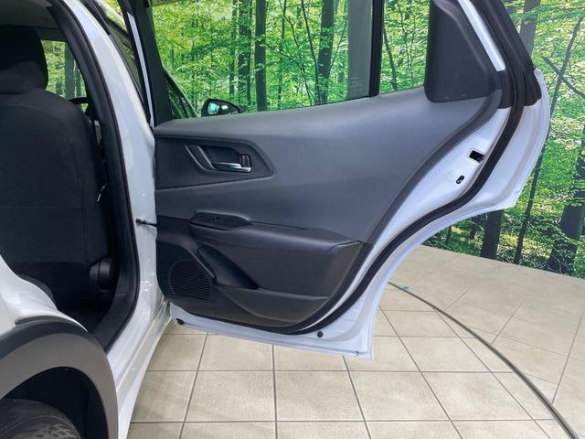 プリウス Ｇ　バックカメラ　衝突軽減　純正８インチディスプレイオーディオ　レーダークルーズ　禁煙車　ドラレコ　コーナーセンサー　スマートキー　ＬＥＤヘッド　ＥＴＣ　オートハイビーム　車線逸脱警報　オートライト（45枚目）