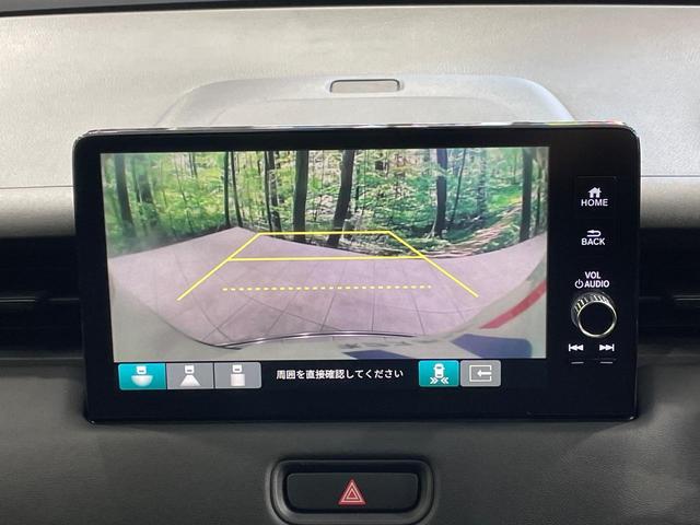ヴェゼル ｅ：ＨＥＶ　Ｚ　純正９型ナビ　バックカメラ　衝突被害軽減システム　レーダークルーズ　禁煙車　電動リアゲート　コーナーセンサー　スマートキー　ＬＥＤヘッド　ＥＴＣ２．０　オートライト　デュアルエアコン（4枚目）