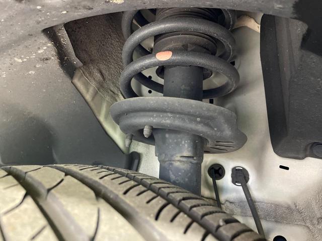 ヴェゼル ｅ：ＨＥＶ　Ｚ　純正９型ナビ　バックカメラ　衝突被害軽減システム　レーダークルーズ　禁煙車　電動リアゲート　コーナーセンサー　スマートキー　ＬＥＤヘッド　ＥＴＣ２．０　オートライト　デュアルエアコン（21枚目）