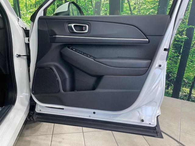 ヴェゼル ｅ：ＨＥＶ　Ｚ　純正９型ナビ　バックカメラ　衝突被害軽減システム　レーダークルーズ　禁煙車　電動リアゲート　コーナーセンサー　スマートキー　ＬＥＤヘッド　ＥＴＣ２．０　オートライト　デュアルエアコン（33枚目）