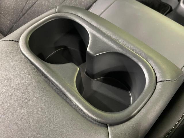 ヴェゼル ｅ：ＨＥＶ　Ｚ　純正９型ナビ　バックカメラ　衝突被害軽減システム　レーダークルーズ　禁煙車　電動リアゲート　コーナーセンサー　スマートキー　ＬＥＤヘッド　ＥＴＣ２．０　オートライト　デュアルエアコン（42枚目）