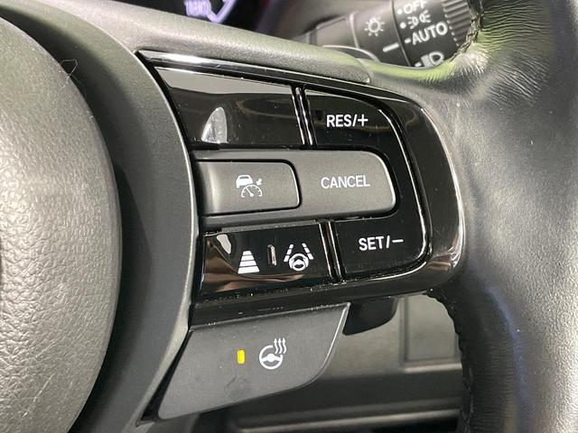 ヴェゼル ｅ：ＨＥＶ　Ｚ　純正９型ナビ　バックカメラ　衝突被害軽減システム　レーダークルーズ　禁煙車　電動リアゲート　コーナーセンサー　スマートキー　ＬＥＤヘッド　ＥＴＣ２．０　オートライト　デュアルエアコン（54枚目）