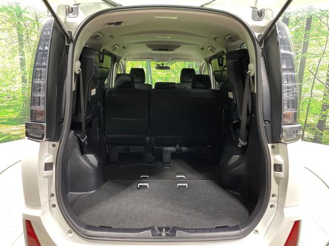 ヴォクシー ＺＳ　両側電動ドア　純正ナビ　フリップダウンモニター　バックカメラ　禁煙車　ドラレコ　スマートキー　ＬＥＤヘッド　ＥＴＣ　オートライト　デュアルエアコン　純正１６インチアルミ　Ｂｌｕｅｔｏｏｔｈ　ＤＶＤ再生（10枚目）