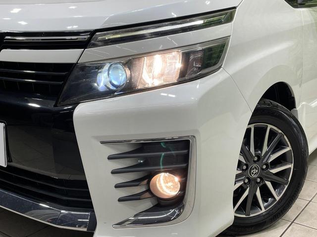 ヴォクシー ＺＳ　両側電動ドア　純正ナビ　フリップダウンモニター　バックカメラ　禁煙車　ドラレコ　スマートキー　ＬＥＤヘッド　ＥＴＣ　オートライト　デュアルエアコン　純正１６インチアルミ　Ｂｌｕｅｔｏｏｔｈ　ＤＶＤ再生（12枚目）
