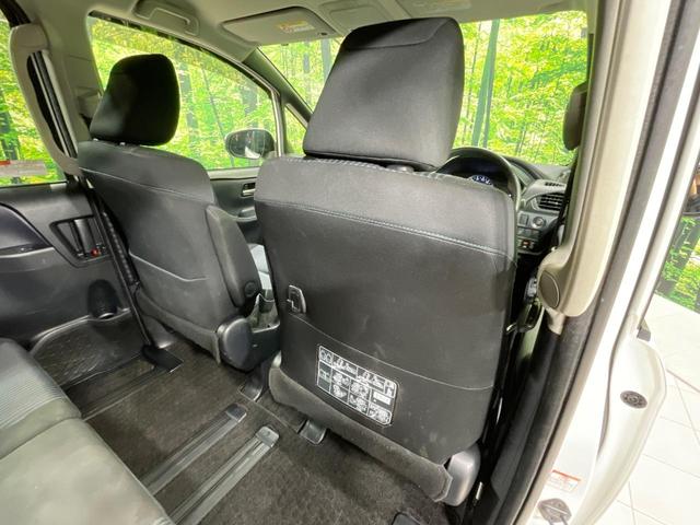 ヴォクシー ＺＳ　両側電動ドア　純正ナビ　フリップダウンモニター　バックカメラ　禁煙車　ドラレコ　スマートキー　ＬＥＤヘッド　ＥＴＣ　オートライト　デュアルエアコン　純正１６インチアルミ　Ｂｌｕｅｔｏｏｔｈ　ＤＶＤ再生（38枚目）