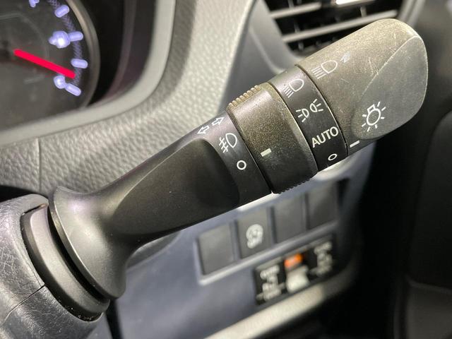 ヴォクシー ＺＳ　両側電動ドア　純正ナビ　フリップダウンモニター　バックカメラ　禁煙車　ドラレコ　スマートキー　ＬＥＤヘッド　ＥＴＣ　オートライト　デュアルエアコン　純正１６インチアルミ　Ｂｌｕｅｔｏｏｔｈ　ＤＶＤ再生（56枚目）