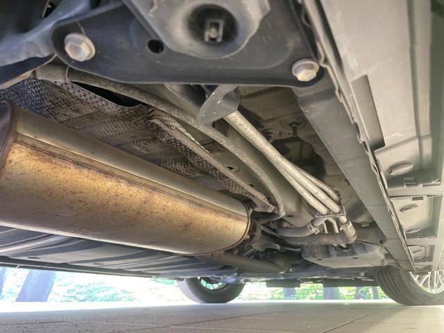 ヴォクシー ハイブリッドＺＳ　煌ＩＩ　両側電動ドア　フリップダウンモニター　１０型ナビ　バックカメラ　衝突軽減装置　禁煙車　前席シートヒーター　ドラレコ　コーナーセンサー　スマートキー　ＬＥＤヘッド　ＥＴＣ　クルコン　オートハイビーム（22枚目）