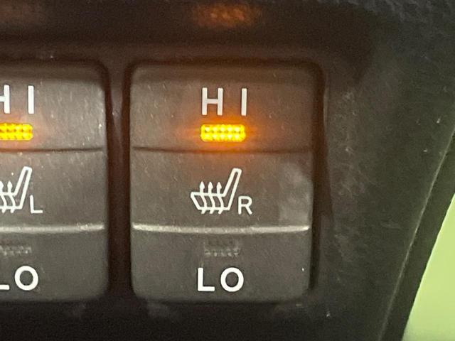 ヴォクシー ハイブリッドＺＳ　煌ＩＩ　両側電動ドア　フリップダウンモニター　１０型ナビ　バックカメラ　衝突軽減装置　禁煙車　前席シートヒーター　ドラレコ　コーナーセンサー　スマートキー　ＬＥＤヘッド　ＥＴＣ　クルコン　オートハイビーム（35枚目）