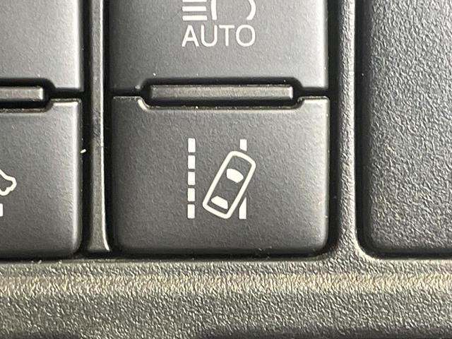 ヴォクシー ハイブリッドＺＳ　煌ＩＩ　両側電動ドア　フリップダウンモニター　１０型ナビ　バックカメラ　衝突軽減装置　禁煙車　前席シートヒーター　ドラレコ　コーナーセンサー　スマートキー　ＬＥＤヘッド　ＥＴＣ　クルコン　オートハイビーム（59枚目）