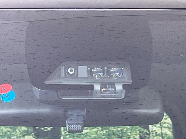 ノア Si ダブルバイビー 両側電動ドア 純正10型ナビ 後席モニター バックカメラ 衝突被害軽減システム 禁煙車 コーナーセンサー スマートキー LEDヘッド クルコン オートハイビーム 車線逸脱警報 オートライト(7枚目)