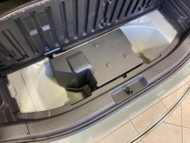 シエンタ ハイブリッドZ 両側電動ドア メーカー10.5型ディスプレイ フリップダウンモニター 全周囲カメラ 衝突軽減装置 レーダークルーズ 禁煙車 前席シートヒーター ドラレコ コーナーセンサー LEDヘッド ETC(54枚目)