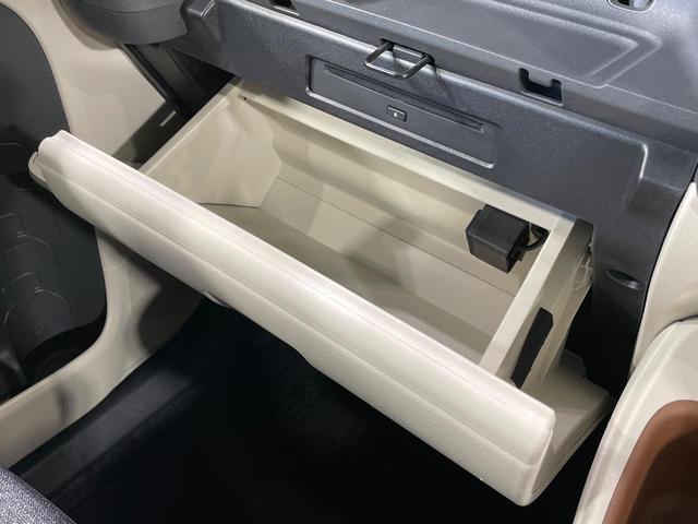 シエンタ ハイブリッドZ 両側電動ドア メーカー10.5型ディスプレイ フリップダウンモニター 全周囲カメラ 衝突軽減装置 レーダークルーズ 禁煙車 前席シートヒーター ドラレコ コーナーセンサー LEDヘッド ETC(56枚目)