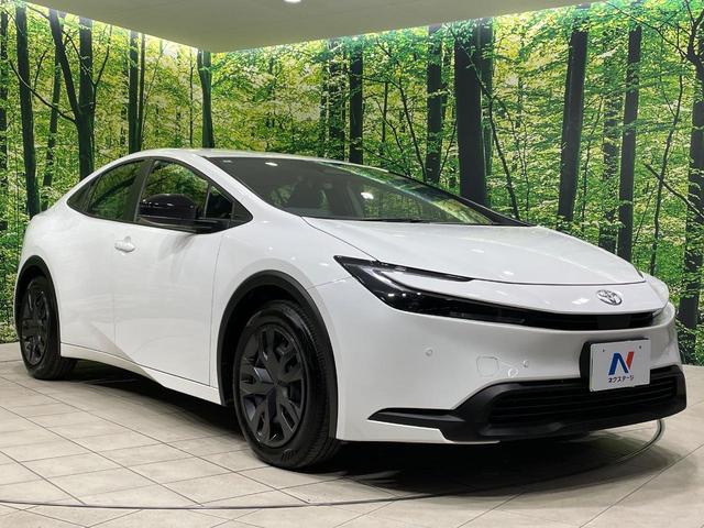 高透明度のガラス皮膜で撥水はもちろん、上質なツヤ・光沢を実現。紫外線や酸性雨から大切な愛車を保護し、色あせ・劣化を防止。「弾スプラッシュコート」、「弾プリミッサコート」からお選びいただけます。