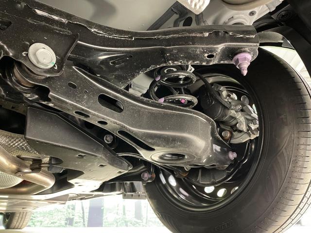 お車を安心してお乗りいただく為には、足回りの定期点検が欠かせません。サービスサポート（有償保証）では無料点検もご提供しており、安心のカーライフをお過ごしいただけるサポート体制が整っています。