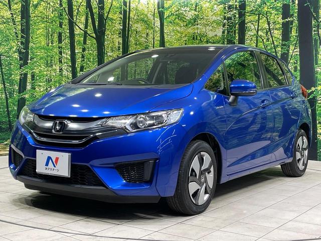 フィットハイブリッド Ｆパッケージ　メーカーナビ　バックカメラ　衝突軽減装置　禁煙車　スマートキー　ＬＥＤヘッド　ＥＴＣ　オートライト　オートエアコン　Ｂｌｕｅｔｏｏｔｈ　ＣＤ　ＤＶＤ再生　フルセグ　ステアリングスイッチ　電動格納ミラー（24枚目）