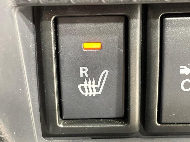 【シートヒーター】寒い日に重宝するシートヒーター！エアコンより早く温まってくれるので寒がりの人も安心ですね♪エアコンの温風は乾燥するから苦手、という方にもをおすすめです。