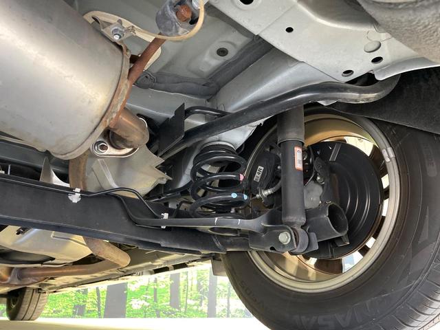 セレナ ｅ－パワー　ハイウェイスターＶ　両側電動ドア　全周囲カメラ　衝突被害軽減システム　レーダークルーズ　コーナーセンサー　スマートキー　ＬＥＤヘッド　ビルトインＥＴＣ　純正１６インチアルミ　オートハイビーム　車線逸脱警報　オートライト（21枚目）