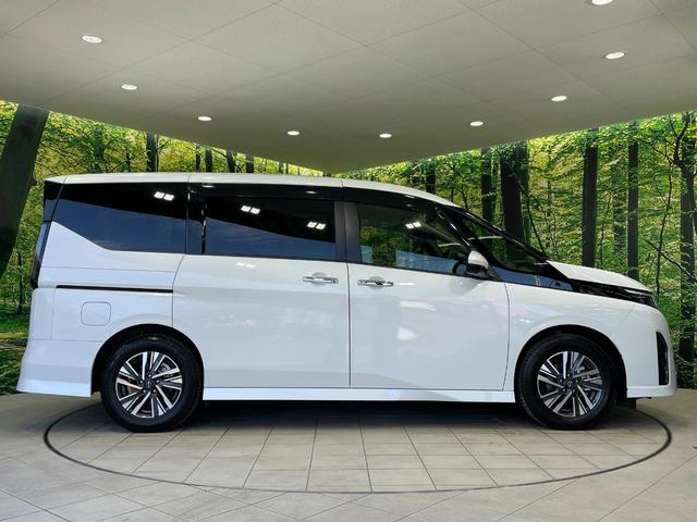 セレナ ｅ－パワー　ハイウェイスターＶ　両側電動ドア　全周囲カメラ　衝突被害軽減システム　レーダークルーズ　コーナーセンサー　スマートキー　ＬＥＤヘッド　ビルトインＥＴＣ　純正１６インチアルミ　オートハイビーム　車線逸脱警報　オートライト（27枚目）