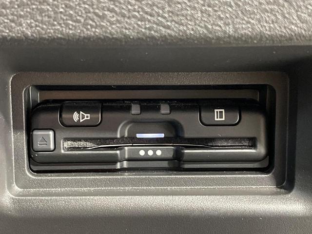 セレナ ｅ－パワー　ハイウェイスターＶ　両側電動ドア　全周囲カメラ　衝突被害軽減システム　レーダークルーズ　コーナーセンサー　スマートキー　ＬＥＤヘッド　ビルトインＥＴＣ　純正１６インチアルミ　オートハイビーム　車線逸脱警報　オートライト（35枚目）