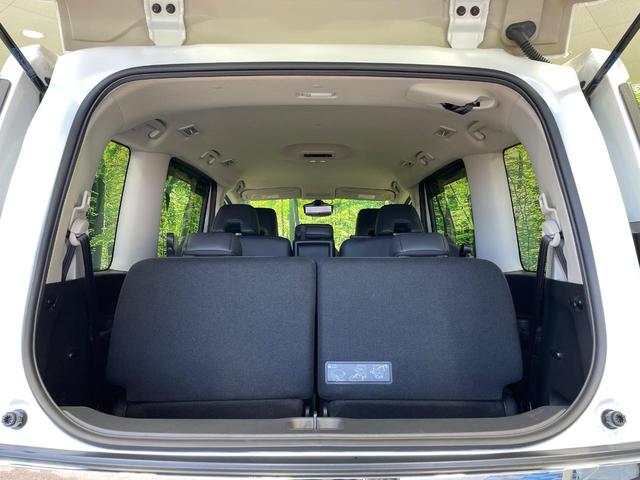 セレナ ｅ－パワー　ハイウェイスターＶ　両側電動ドア　全周囲カメラ　衝突被害軽減システム　レーダークルーズ　コーナーセンサー　スマートキー　ＬＥＤヘッド　ビルトインＥＴＣ　純正１６インチアルミ　オートハイビーム　車線逸脱警報　オートライト（39枚目）