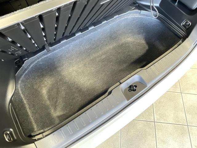 セレナ ｅ－パワー　ハイウェイスターＶ　両側電動ドア　全周囲カメラ　衝突被害軽減システム　レーダークルーズ　コーナーセンサー　スマートキー　ＬＥＤヘッド　ビルトインＥＴＣ　純正１６インチアルミ　オートハイビーム　車線逸脱警報　オートライト（43枚目）