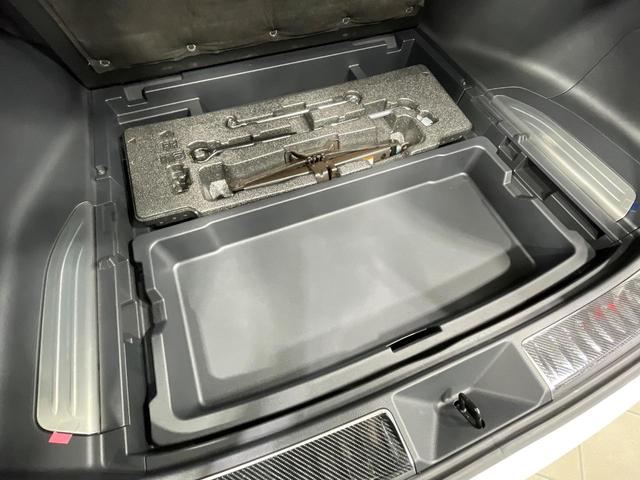 ハリアー Ｚ　純正１２．３型ナビ　バックカメラ　ＪＢＬサウンド　衝突軽減装置　レーダークルーズ　禁煙車　電動リアゲート　ハーフレザーシート　パワーシート　ドラレコ　コーナーセンサー　スマートキー　ＬＥＤヘッド（48枚目）