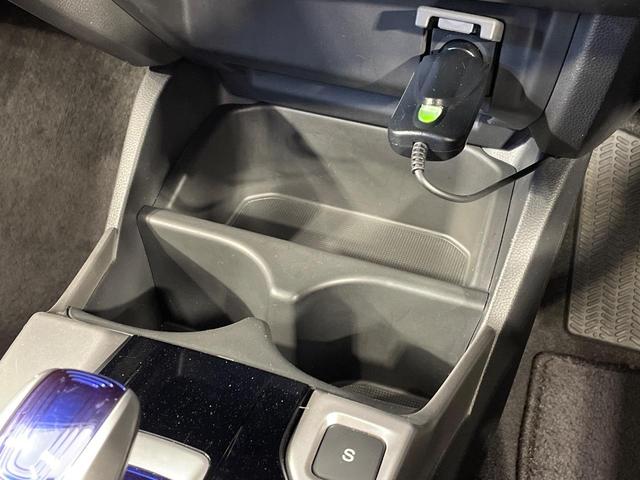 フィットハイブリッド Ｌパッケージ　純正ナビ　バックカメラ　衝突軽減装置　禁煙車　ハーフレザーシート　ドラレコ　スマートキー　ＬＥＤヘッド　ＥＴＣ　クルコン　オートライト　オートエアコン　Ｂｌｕｅｔｏｏｔｈ　ＣＤ　ＤＶＤ再生（45枚目）