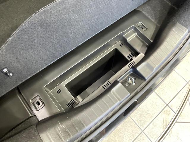 フィットハイブリッド Ｌパッケージ　純正ナビ　バックカメラ　衝突軽減装置　禁煙車　ハーフレザーシート　ドラレコ　スマートキー　ＬＥＤヘッド　ＥＴＣ　クルコン　オートライト　オートエアコン　Ｂｌｕｅｔｏｏｔｈ　ＣＤ　ＤＶＤ再生（47枚目）