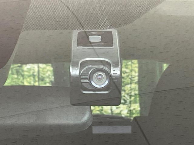 アクア Ｓスタイルブラック　純正ナビ　バックカメラ　衝突被害軽減システム　禁煙車　ドラレコ　スマートキー　ビルトインＥＴＣ　シートヒーター　オートハイビーム　車線逸脱警報　オートライト　オートエアコン　Ｂｌｕｅｔｏｏｔ（6枚目）