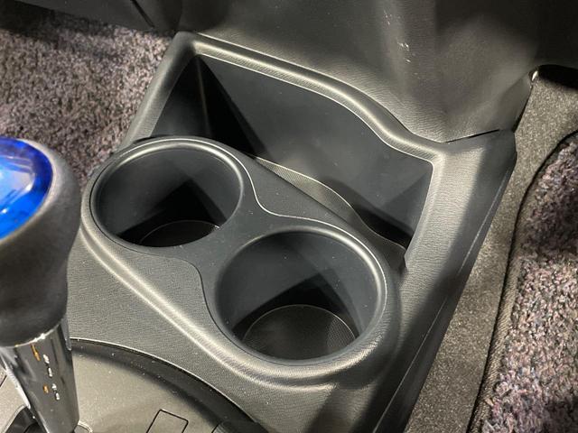 アクア Ｓスタイルブラック　純正ナビ　バックカメラ　衝突被害軽減システム　禁煙車　ドラレコ　スマートキー　ビルトインＥＴＣ　シートヒーター　オートハイビーム　車線逸脱警報　オートライト　オートエアコン　Ｂｌｕｅｔｏｏｔ（42枚目）