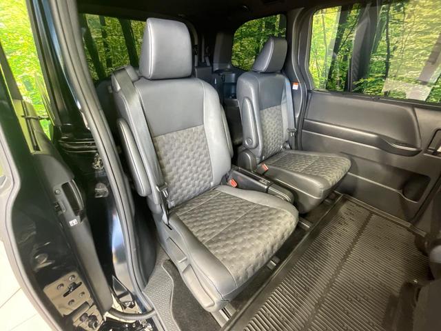 ヴォクシー S-Z 両側電動スライド メーカー10.5型ナビ 全周囲カメラ 衝突軽減装置 レーダークルーズ 禁煙車 ドラレコ コーナーセンサー スマートキー LEDヘッド ETC 純正17インチアルミ オートハイビーム(8枚目)