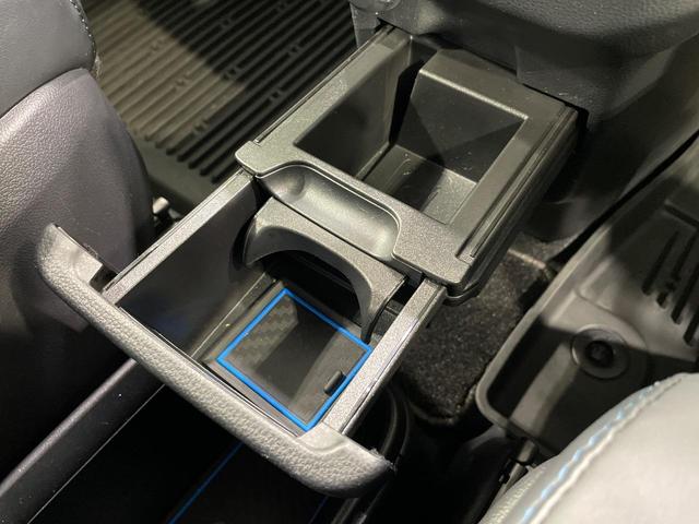 ヴォクシー S-Z 両側電動スライド メーカー10.5型ナビ 全周囲カメラ 衝突軽減装置 レーダークルーズ 禁煙車 ドラレコ コーナーセンサー スマートキー LEDヘッド ETC 純正17インチアルミ オートハイビーム(49枚目)