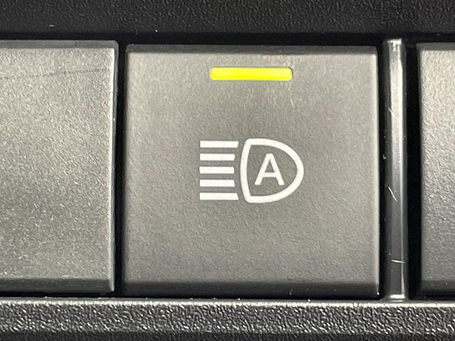 ヴォクシー S-Z 両側電動スライド メーカー10.5型ナビ 全周囲カメラ 衝突軽減装置 レーダークルーズ 禁煙車 ドラレコ コーナーセンサー スマートキー LEDヘッド ETC 純正17インチアルミ オートハイビーム(59枚目)