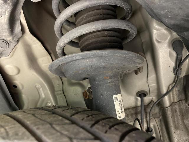 アクア Ｇ　純正ナビ　バックカメラ　スマートキー　クルコン　シートヒーター　純正１５インチアルミ　オートライト　オートエアコン　Ｂｌｕｅｔｏｏｔｈ　ＣＤ　ＤＶＤ再生　地デジ（20枚目）