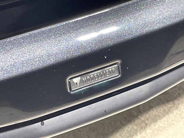 ヤリスクロス ハイブリッドＺ　モデリスタエアロ　全周囲カメラ　純正８型ディスプレイ　衝突軽減装置　レーダークルーズ　禁煙車　ハーフレザーシート　前席シートヒーター　パワーシート　ドラレコ　コーナーセンサー　ＬＥＤヘッド　ＥＴＣ（3枚目）